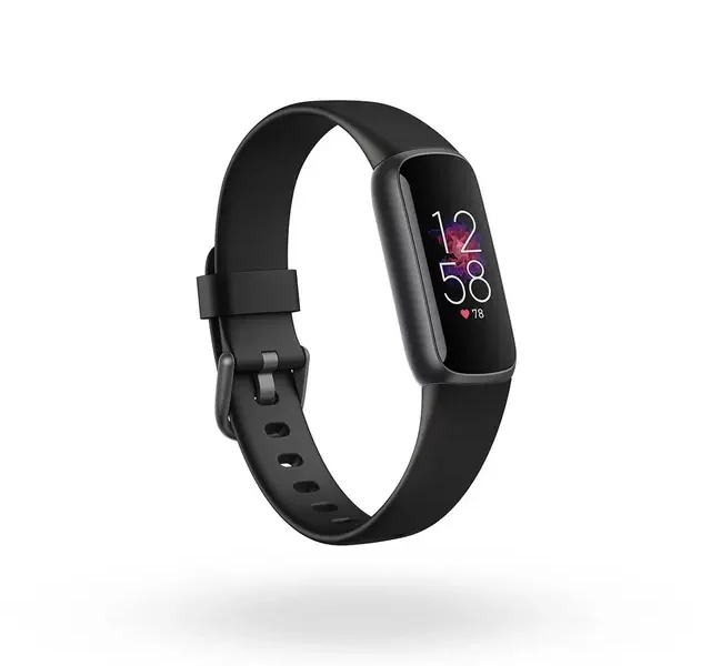 fitbit-luxe-black-graphite-schraeg-uhrzeit_3 Productfoto van Fitbit Luxe